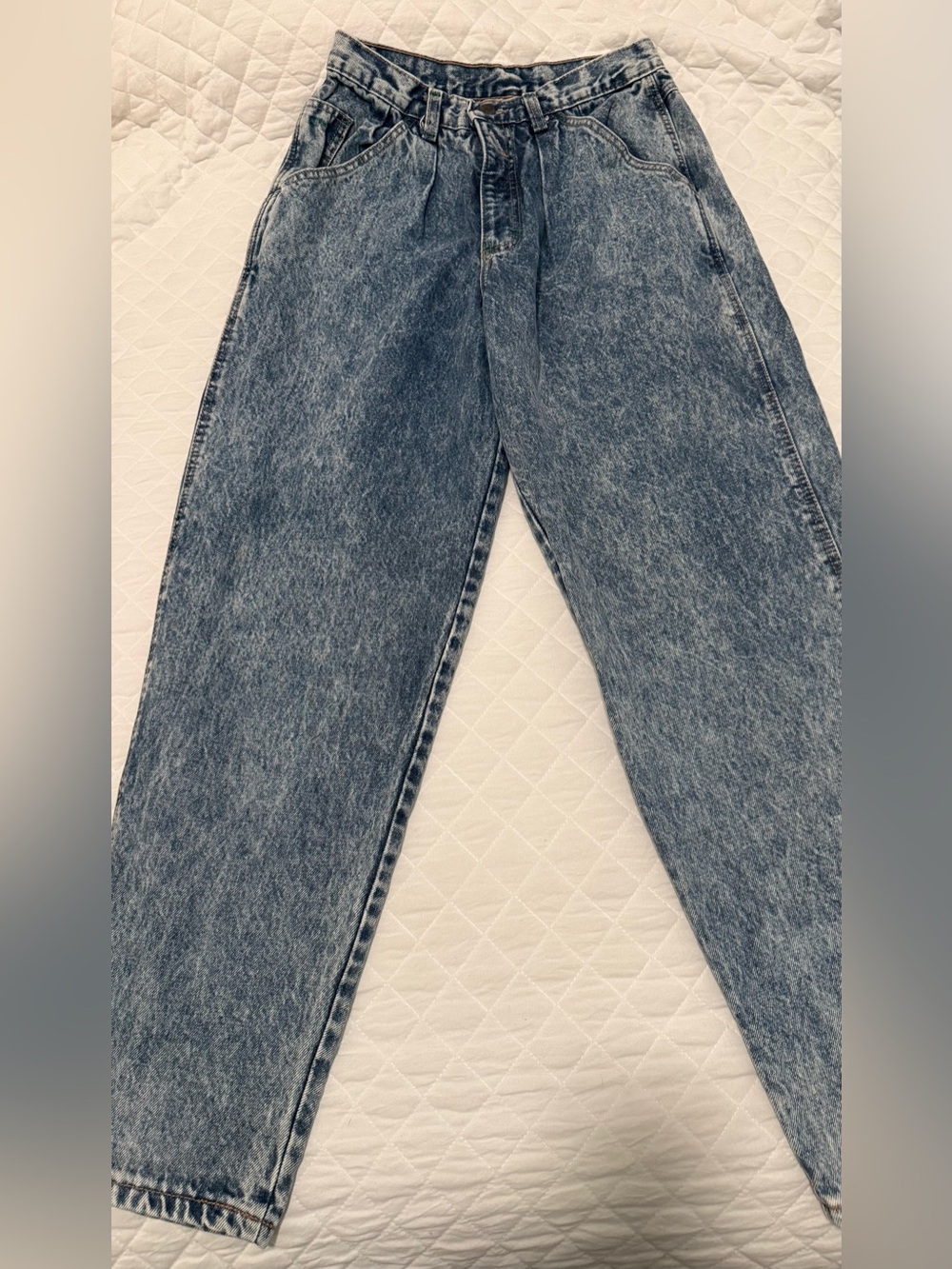 Zena 80s  Acid-Wash Jeans Double Fly Button closure